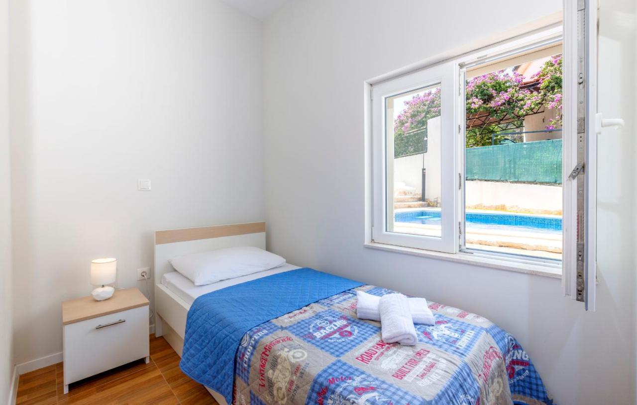 Apartments Listes Milna  Exterior foto